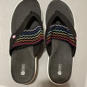 Womens size 9 BZEES cabana sandal